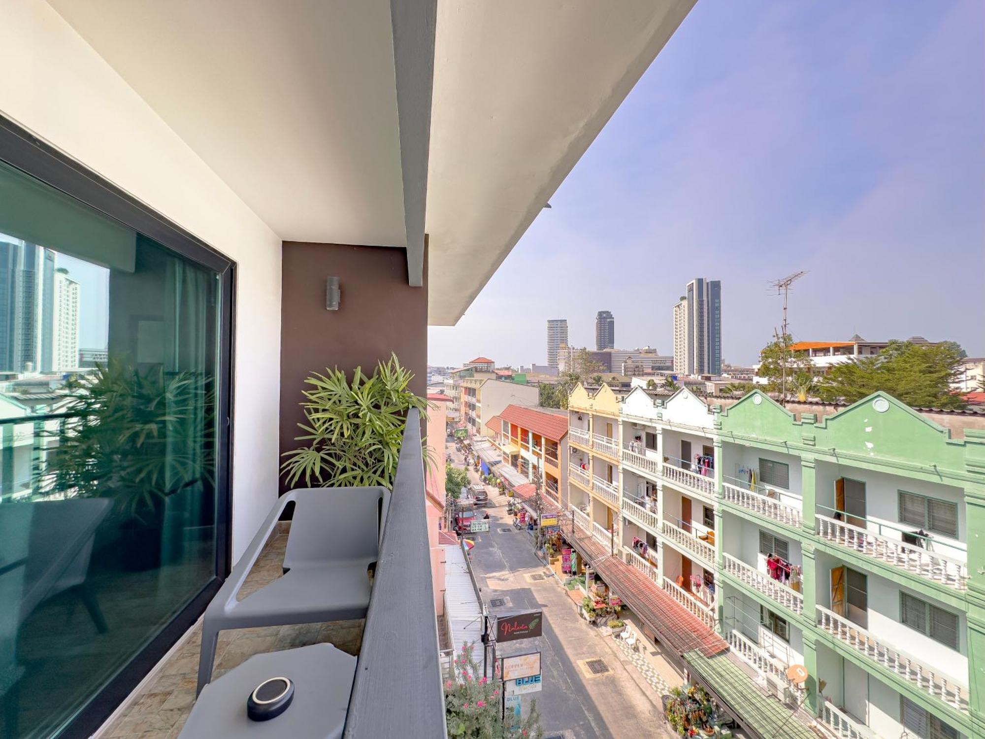 Nalanta Hotel Pattaya Exterior foto